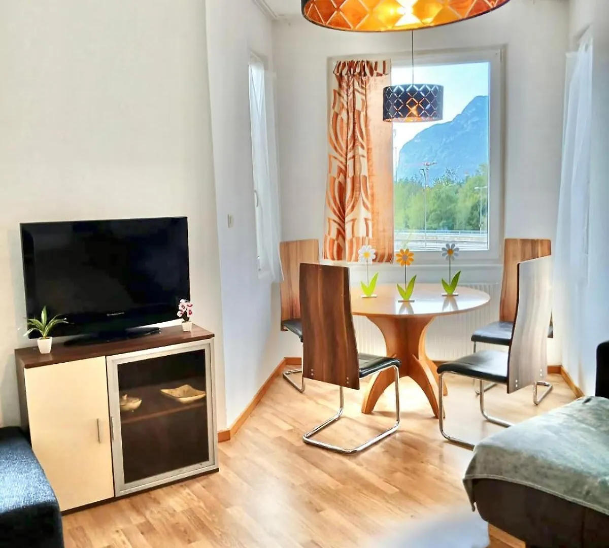 Anybody 2 Innsbruck Apartment